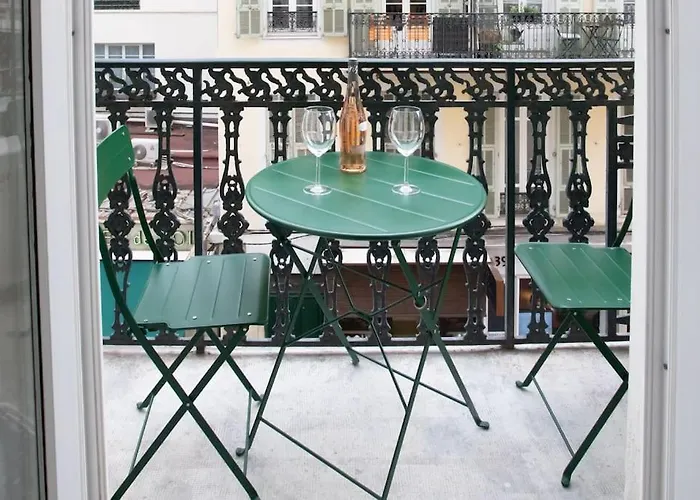 L37 F1 Central 2 Min De La Mer Balcon & Clim